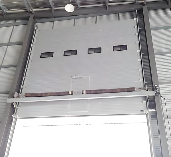 裕民工业滑升门