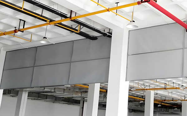 商场防烟分区常闭节点：裕民挡烟垂壁高度与控制器接线图解