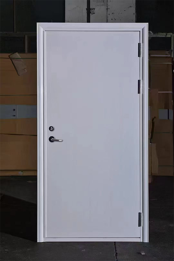 社区活动中心加装裕民防火门保障居民安全 社区活动中心加装裕民防火门保障居民安全